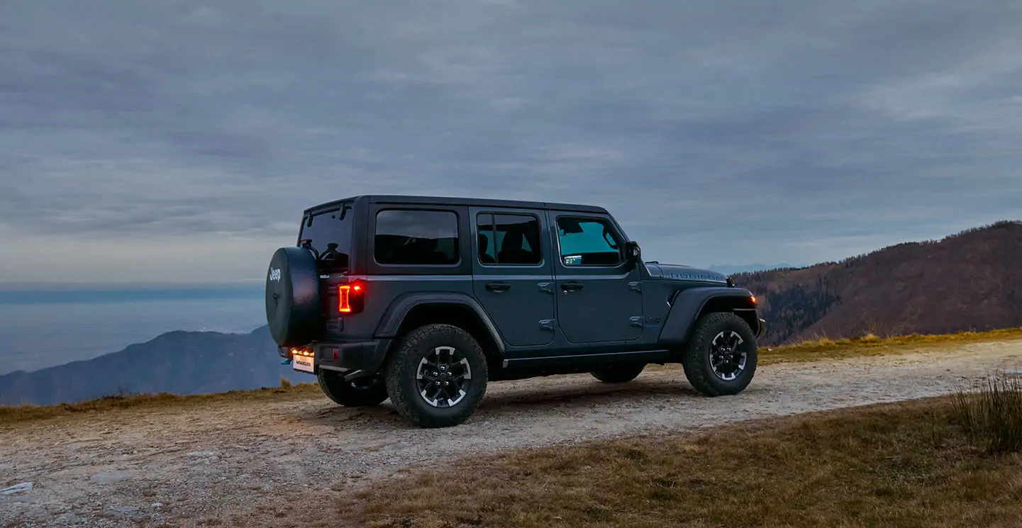 Amplitude-Auto-Jeep-Wrangler
