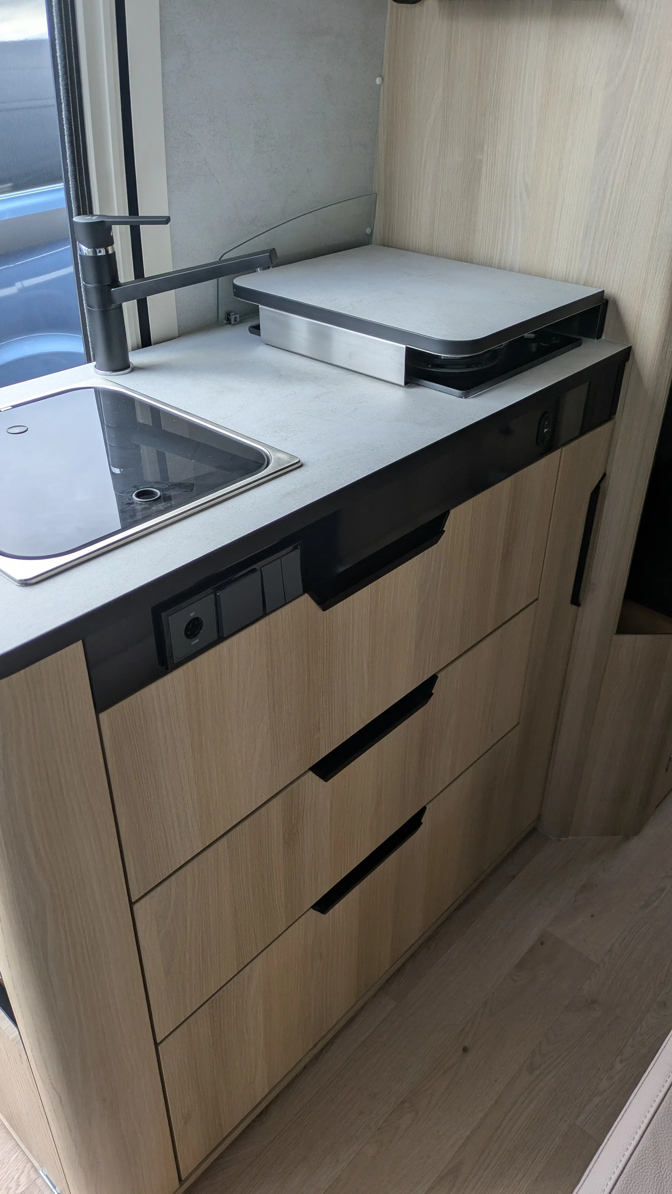 Image CAMPEREVE CAMPER VAN XL SAPHIR  