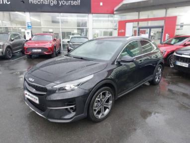 Voir le détail de l'offre de cette KIA XCeed 1.6 GDi 105ch + Plug-In 60.5ch Black & White Edition DCT6 MY22 de 2022 en vente à partir de 18 998 € 