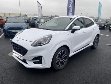 Voir le détail de l'offre de cette FORD Puma 1.0 EcoBoost 125ch S&S mHEV ST-Line Powershift de 2023 en vente à partir de 23 799 € 