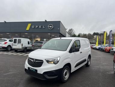 Voir le détail de l'offre de cette OPEL Combo Cargo M 600kg Puretech 110ch S&S de 2024 en vente à partir de 17 499 €