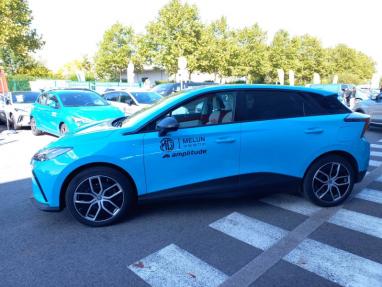 Voir le détail de l'offre de cette MG MOTOR MG4 EV 204ch - 64kWh Luxury MY23 de 2024 en vente à partir de 257.31 €  / mois