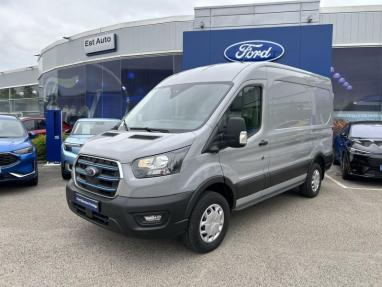 Voir le détail de l'offre de cette FORD Transit 2T Fg PE 350 L2H2 135 kW Batterie 75/68 kWh Trend Business de 2023 en vente à partir de 408.52 €  / mois