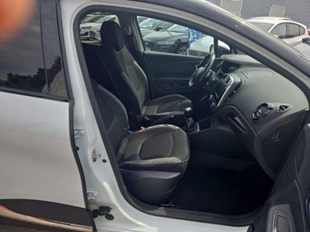 RENAULT Captur 1.5 dCi 90ch energy Intens ecoÂ² à vendre à Dijon - Image n°11