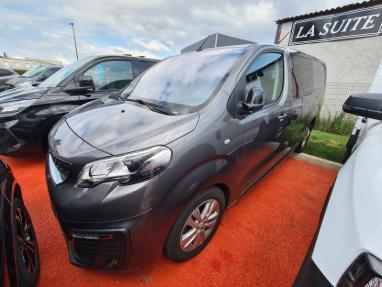 Voir le détail de l'offre de cette PEUGEOT Expert Fg XL 2.0 BlueHDi 180ch S&S Cabine Approfondie Fixe Pack Asphalt EAT8 de 2022 en vente à partir de 319.85 €  / mois