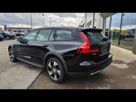 VOLVO V60 Cross Country B4 AWD 197ch Pro Geartronic 8 à vendre à Dijon - Image n°2