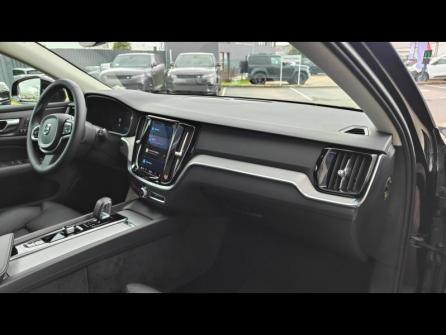 VOLVO V60 Cross Country B4 AWD 197ch Pro Geartronic 8 à vendre à Dijon - Image n°3
